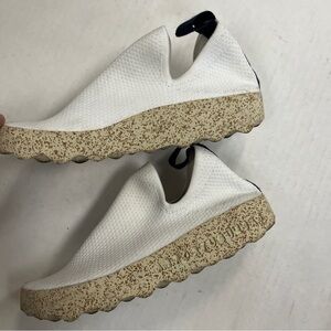 Asportuguesas by Fly London Size 5.5 (38)